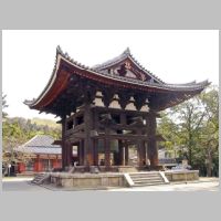 Japan, Todai-ji's shoro, photo Moja, Wikipedia.jpg